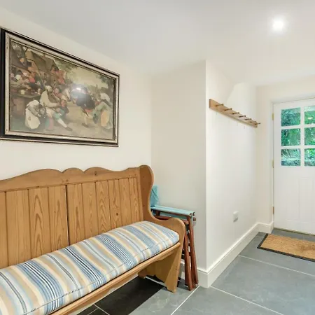 5 Bed In Oc-b32731 * Ulpha